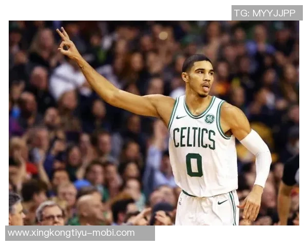 豪泽赞塔图姆全力训练虽未出战却深刻影响全队士气与表现